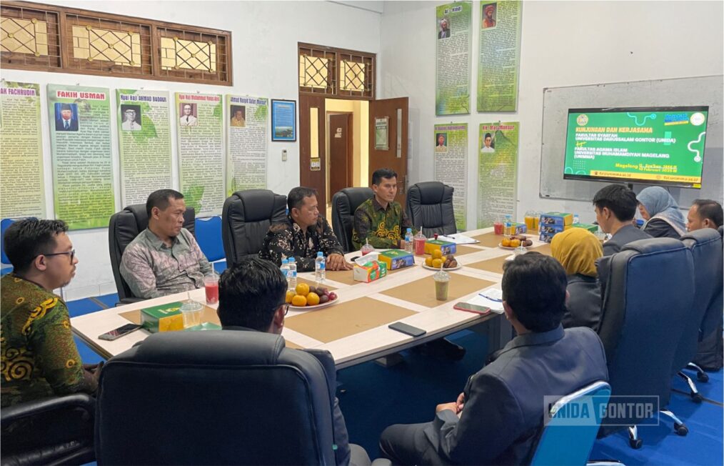 Foto kegiatan benchmarking Fakultas Syariah UNIDA Gontor dan Fakultas Agama Islam UNIMMA Magelang pada 10 Februari 2025.