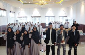Seminar Pemikiran dan Peradaban Islam PKU UNIDA Gontor Angkatan XIX di Aula Pascasarjana Lantai 3.
