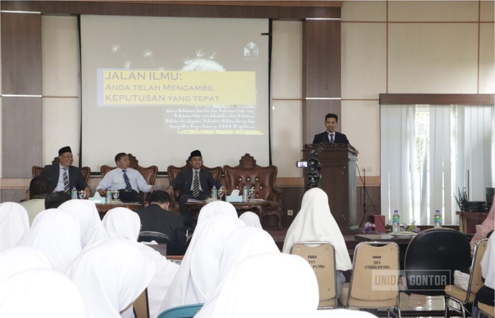 Pembukaan Semester Genap Pascasarjana UNIDA Gontor Tahun Akademik 2025–2026 di Hall Lantai 3 Kelas C dengan General Lecture bertema Kontribusi Sains dalam Validasi dan Kritik Hadis.