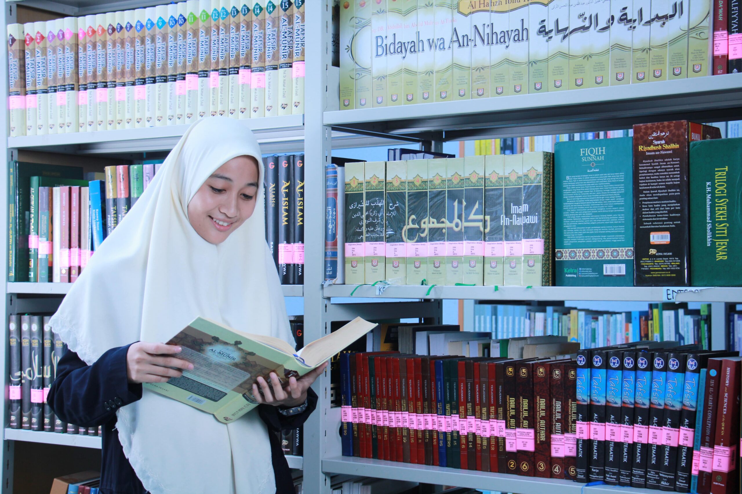 Fakultas Syariah Universitas Darussalam Gontor 2490