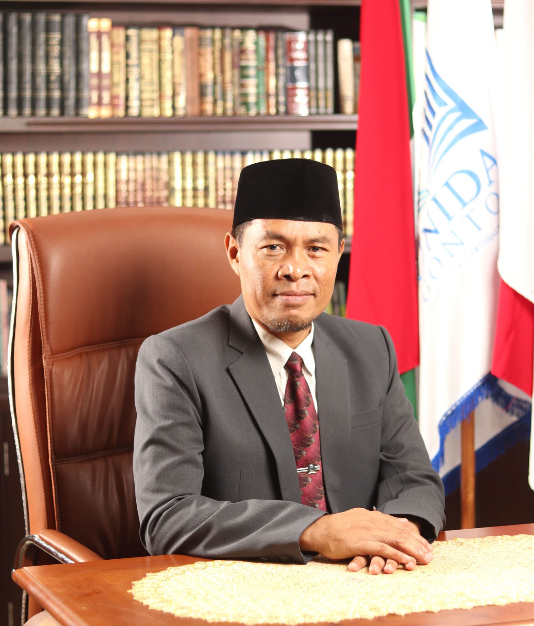Dean Islamic Law UNIDA Gontor - Assoc. Prof. Dr. Imam Kamaludin, M.Hum. 2