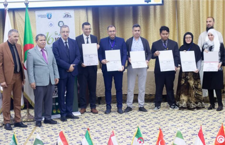 Mahasiswa PMH UNIDA Gontor, Akmal Hidayah, mempresentasikan hasil penelitiannya dalam 16th International Conference on Islamic Economics and Finance di Setif, Aljazair.