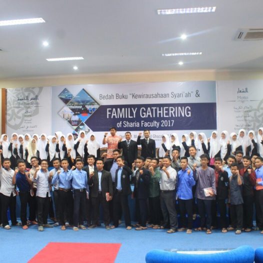 Untuk Menguatkan Tali Silaturahim, Fakultas Syariah UNIDA Gelar Family Gathering