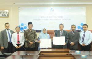 Universitas Al-Qolam Malang mengadakan benchmarking dengan Universitas Darussalam Gontor pada Kamis, 21 November 2024, membahas pengelolaan program unggulan dan kolaborasi akademik.