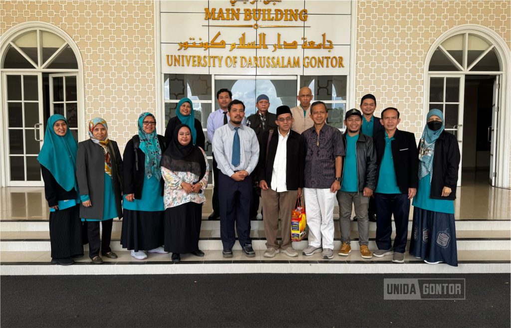 Kunjungan Benchmarking Jurnal Thaqafiyat UIN Sunan Kalijaga ke UNIDA Gontor