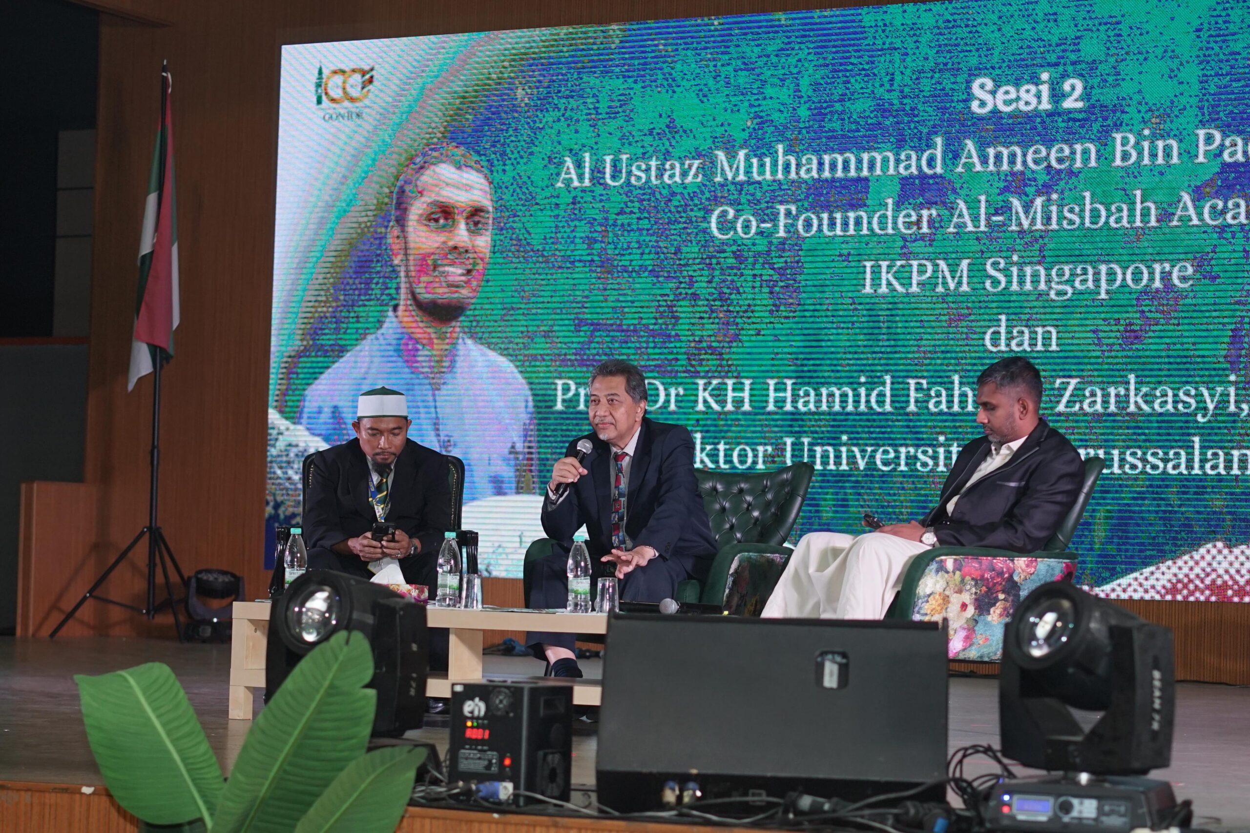 Prof. Hamid Simposium 100 Tahun Gontor (4)