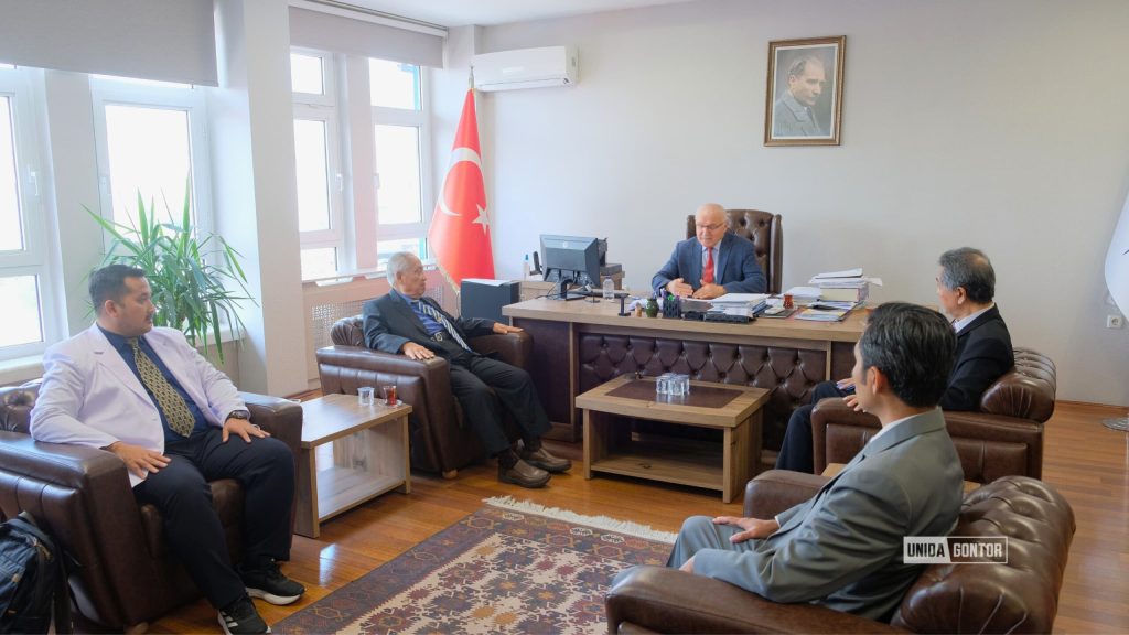 UNIDA Gontor delegation visits Karabuk University for academic and medical collaboration