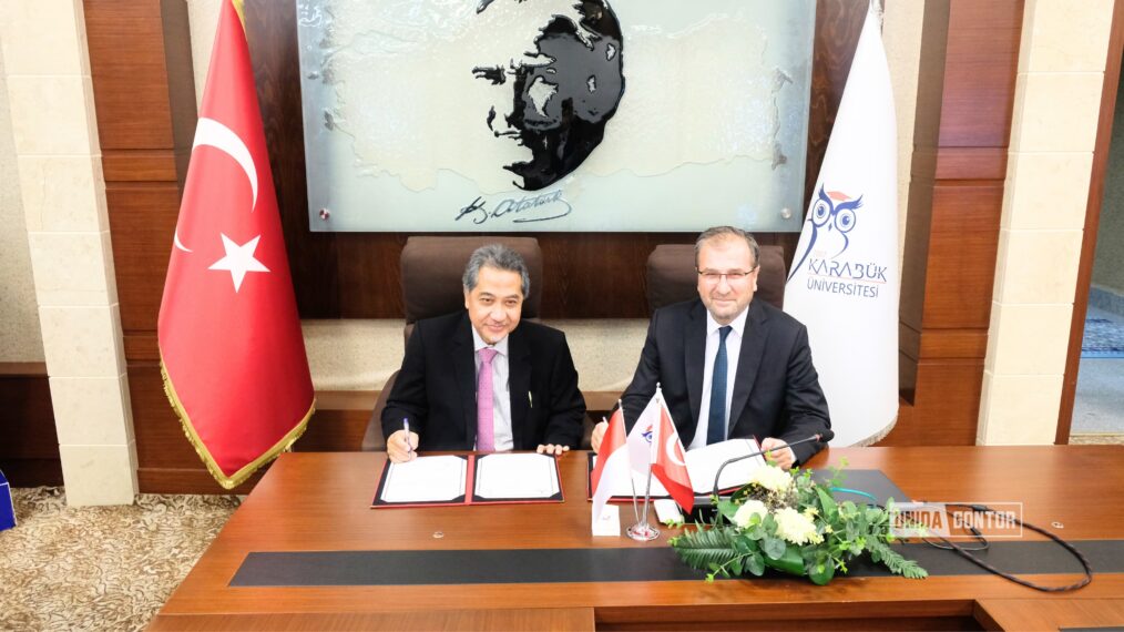 UNIDA Gontor delegation visits Karabuk University for academic and medical collaboration