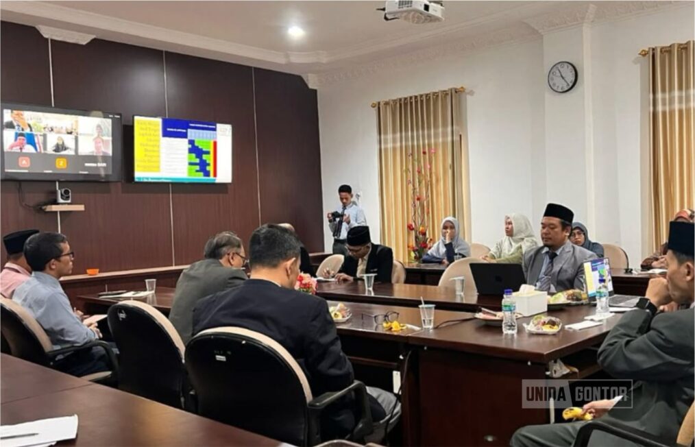 Mahasiswa baru Program Doktor Aqidah dan Filsafat Islam mengikuti orientasi akademik di Pascasarjana UNIDA Gontor.