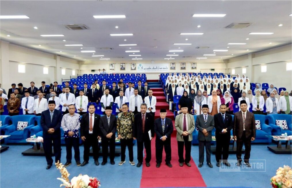 Pembukaan tahun ajaran baru Fakultas Kedokteran UNIDA Gontor di Hall Gedung Utama lantai 4