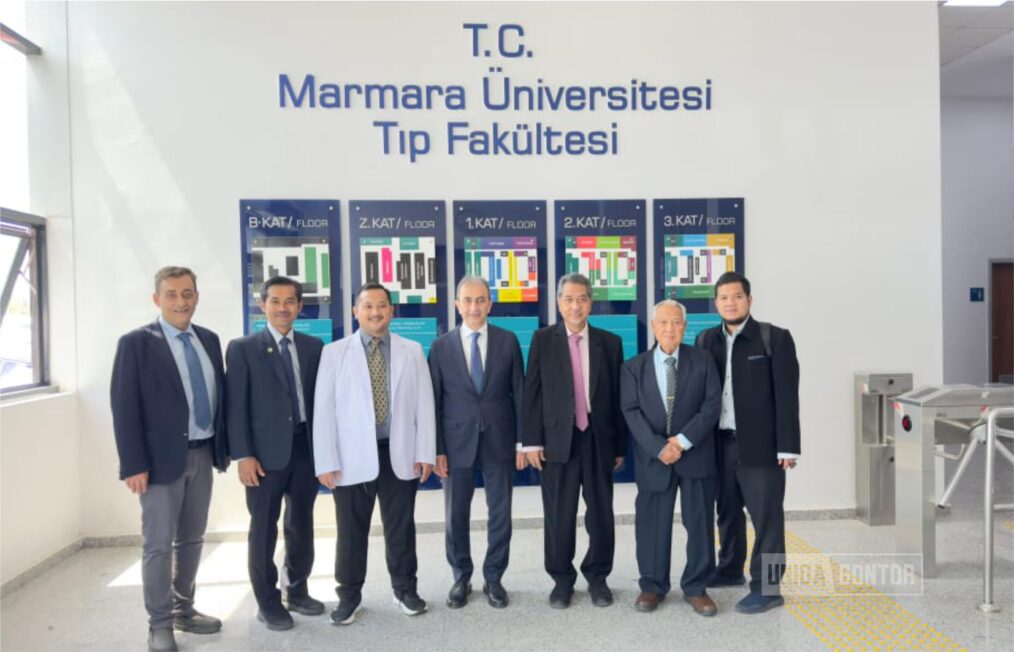 UNIDA Gontor delegates meet Marmara University Faculty of Medicine to propose collaborative medical research projects in Istanbul.