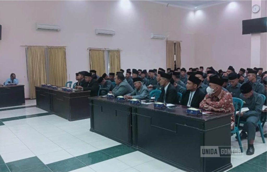 Kunjungan santri PP Nurussalam Sidogede ke UNIDA Gontor di Hall CIOS