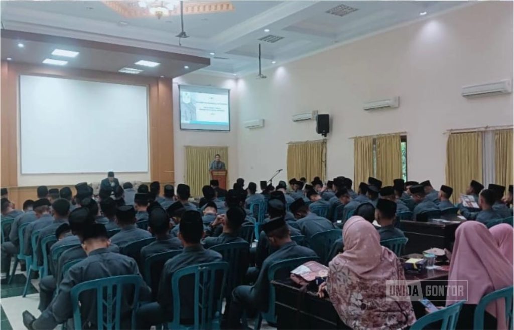 Kunjungan santri PP Nurussalam Sidogede ke UNIDA Gontor di Hall CIOS