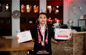 Delegasi mahasiswa Prodi PBA UNIDA Gontor dalam Global Youth Innovation Summit 2025 di Singapura dan Malaysia.