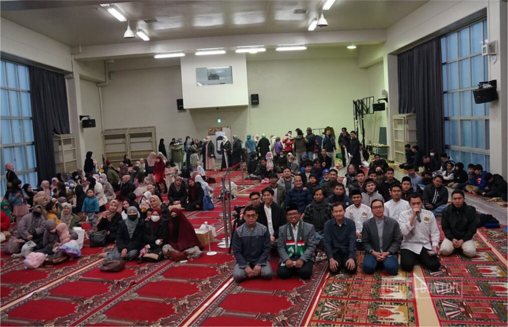 Dr. Hifni Nasif dari UNIDA Gontor menjadi utusan dalam program Da’i Ambassador Dompet Dhuafa, berdakwah selama 35 hari di berbagai kota besar di Jepang pada bulan Ramadhan 1446 H.