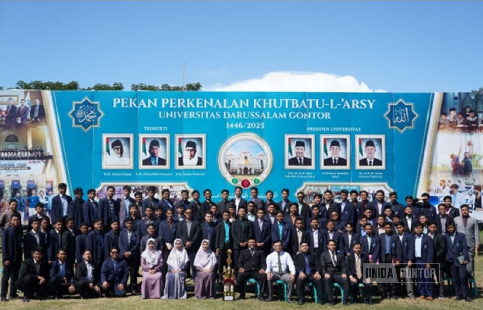Mahasiswa PAI UNIDA Gontor Kelas A saat meraih Juara Umum LKBB Khutbatu-l-‘Arsy 2025