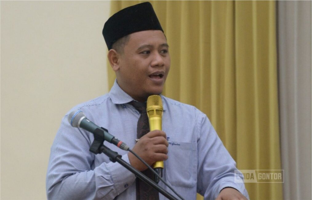 Peserta Musyawarah Kerja Prodi Pendidikan Agama Islam UNIDA Gontor membahas program kerja tahunan di Hall CIOS.