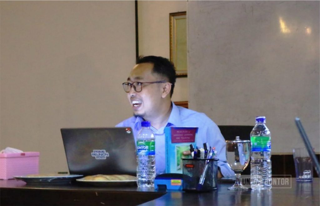 EDSA Hosts Weekly Forum on Language Teaching at UNIDA Gontor