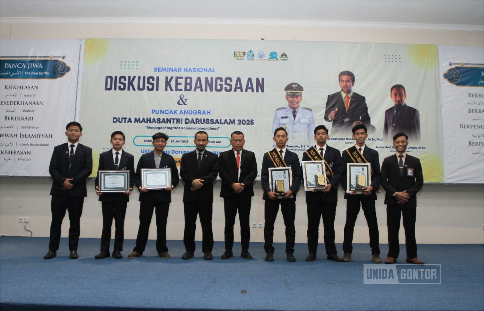 Seminar Nasional dan Penganugerahan Duta Mahasantri 2025 di UNIDA Gontor