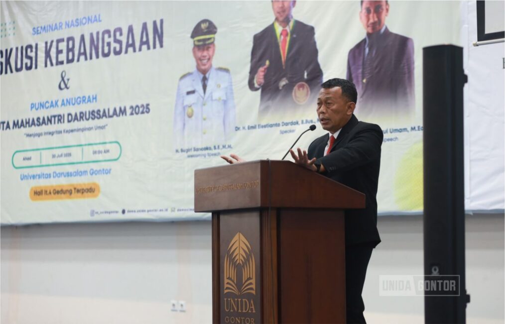 Seminar Nasional dan Penganugerahan Duta Mahasantri 2025 di UNIDA Gontor