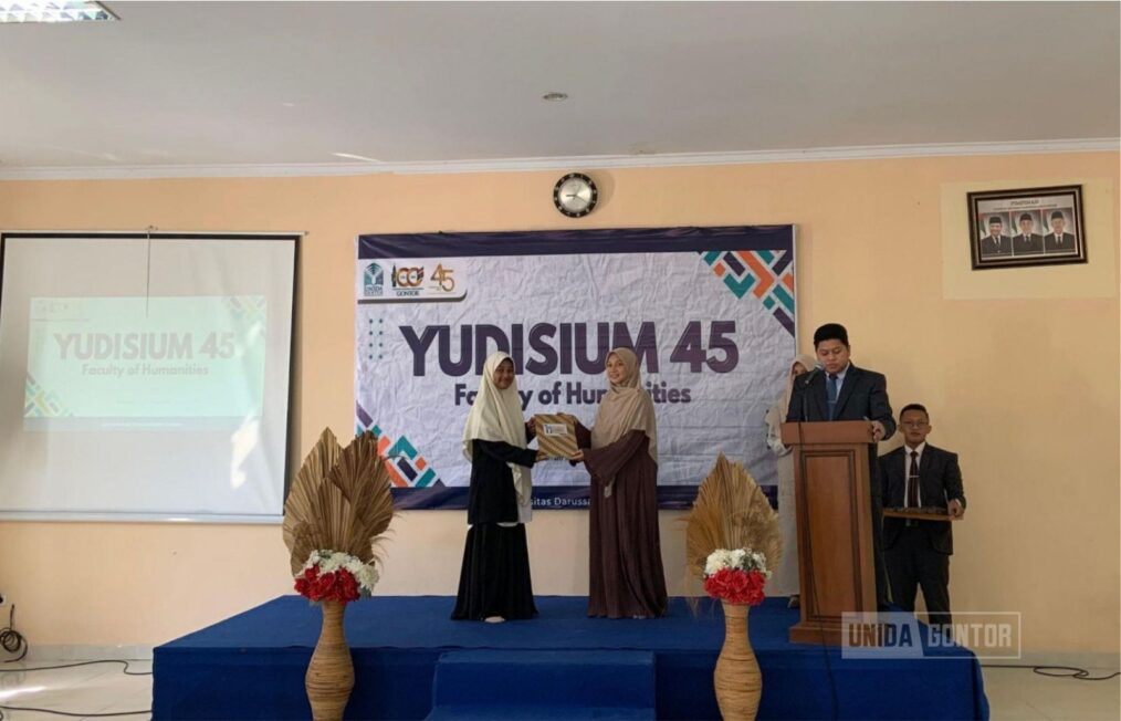 Yudisium Fakultas Humaniora UNIDA Gontor Angkatan ke-45