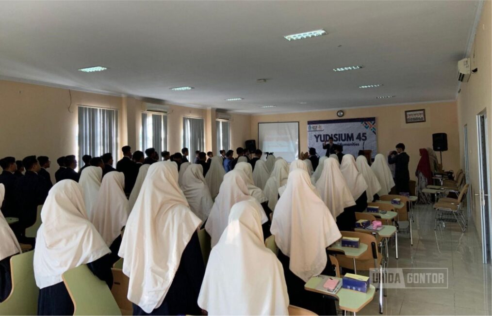 Yudisium Fakultas Humaniora UNIDA Gontor Angkatan ke-45
