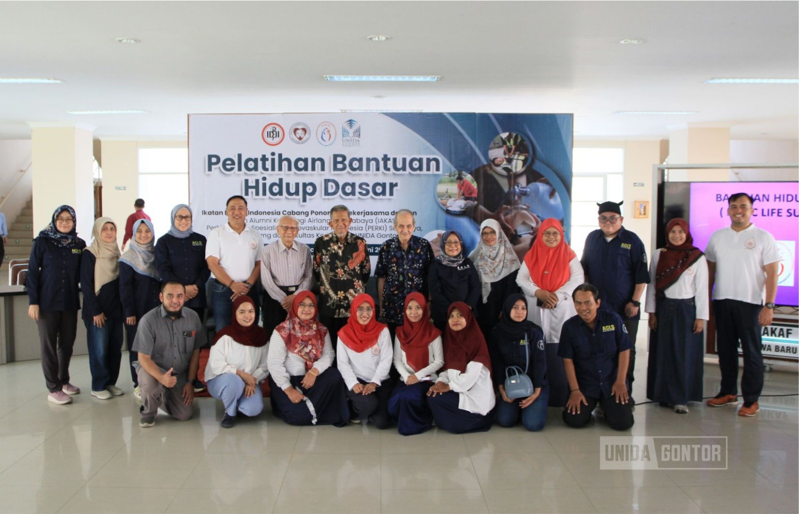 Pelatihan Bantuan Hidup Dasar di UNIDA Gontor bersama IDI Ponorogo