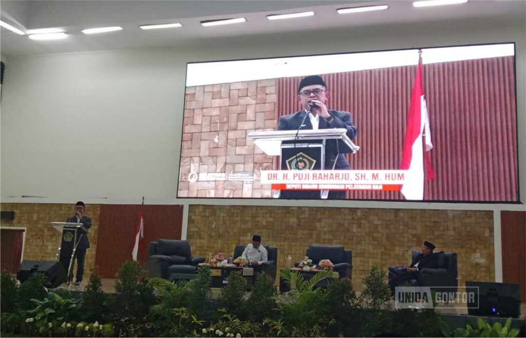 KBIHU ISID Gontor menghadiri Silatnas FK-KBIHU Indonesia di Jakarta bersama 1.600 peserta.