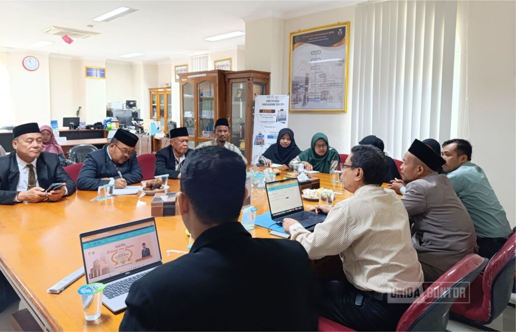 Rektor UNIDA Gontor sambut kunjungan benchmarking tiga perguruan tinggi Indonesia di Hall Senat Lantai 2.