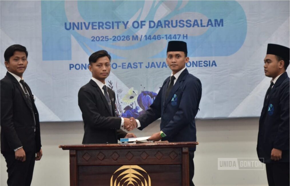 Serah Terima Amanat dan Laporan Pertanggungjawaban Dewan Mahasiswa UNIDA Gontor