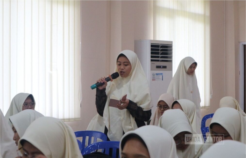 Seminar Keuangan dan Penutupan UNIDA is Me 5.0 di Hall Istanbul UNIDA Gontor