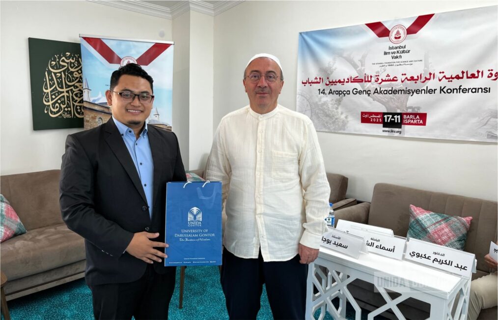 Dosen UNIDA Gontor Allam Setiawan Nugroho tampil di Konferensi Internasional Said Nursi di Turki membahas persaudaraan kosmopolitan.
