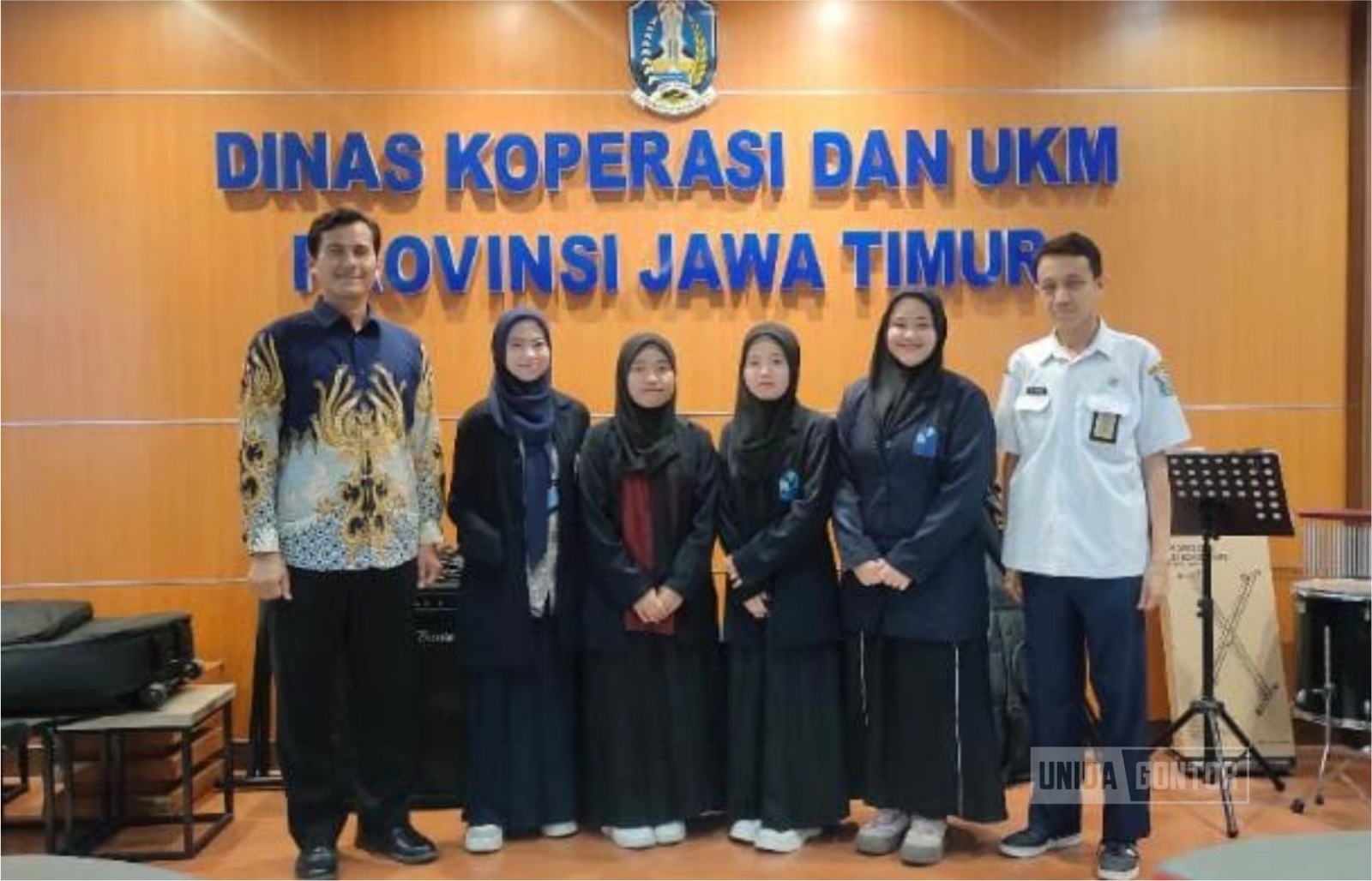 Mahasiswi Fakultas Syariah UNIDA Gontor jalani PPL di DISKOP Jawa Timur.