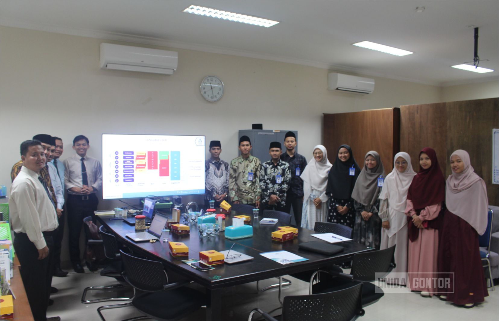 Kunjungan Thursina IIBS ke Direktorat Pengembangan Bahasa UNIDA Gontor untuk memperkuat program pengembangan bahasa Arab.