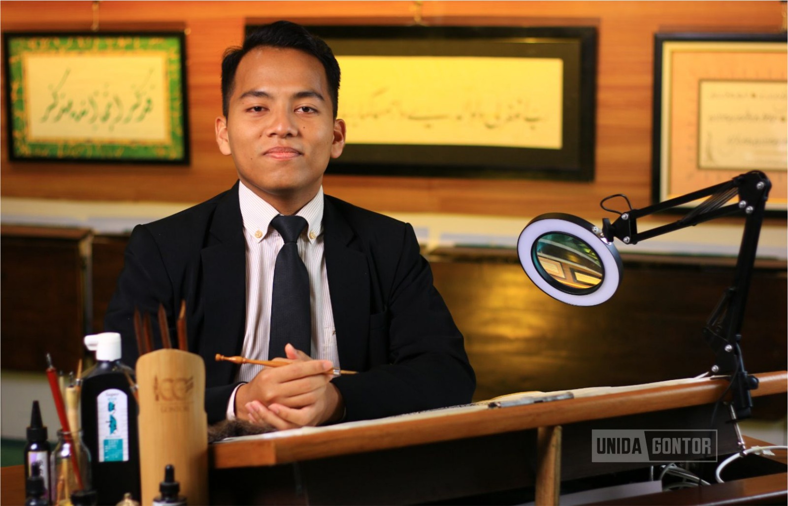 Mahasiswa UNIDA Gontor meraih Juara 2 Kompetisi Kaligrafi Internasional Montreal-Kanada 2025