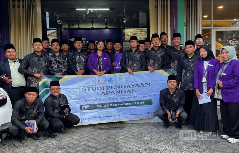 Mahasiswa PAI UNIDA Gontor semester empat melaksanakan Studi Pengayaan Lapangan di Pondok Pesantren Tursina IIBS dan New Primagama Malang.