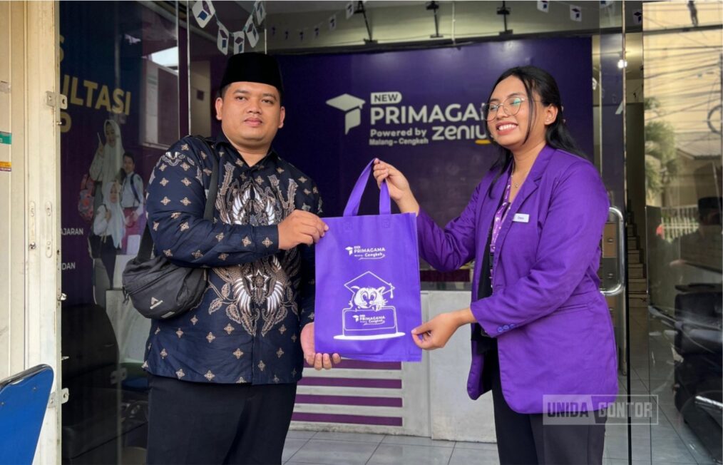 Mahasiswa PAI UNIDA Gontor semester empat melaksanakan Studi Pengayaan Lapangan di Pondok Pesantren Tursina IIBS dan New Primagama Malang.