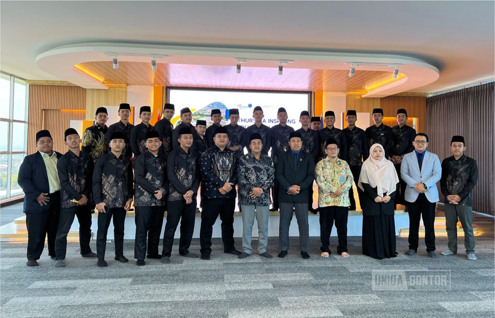Mahasiswa PAI UNIDA Gontor semester empat melaksanakan Studi Pengayaan Lapangan di Pondok Pesantren Tursina IIBS dan New Primagama Malang.