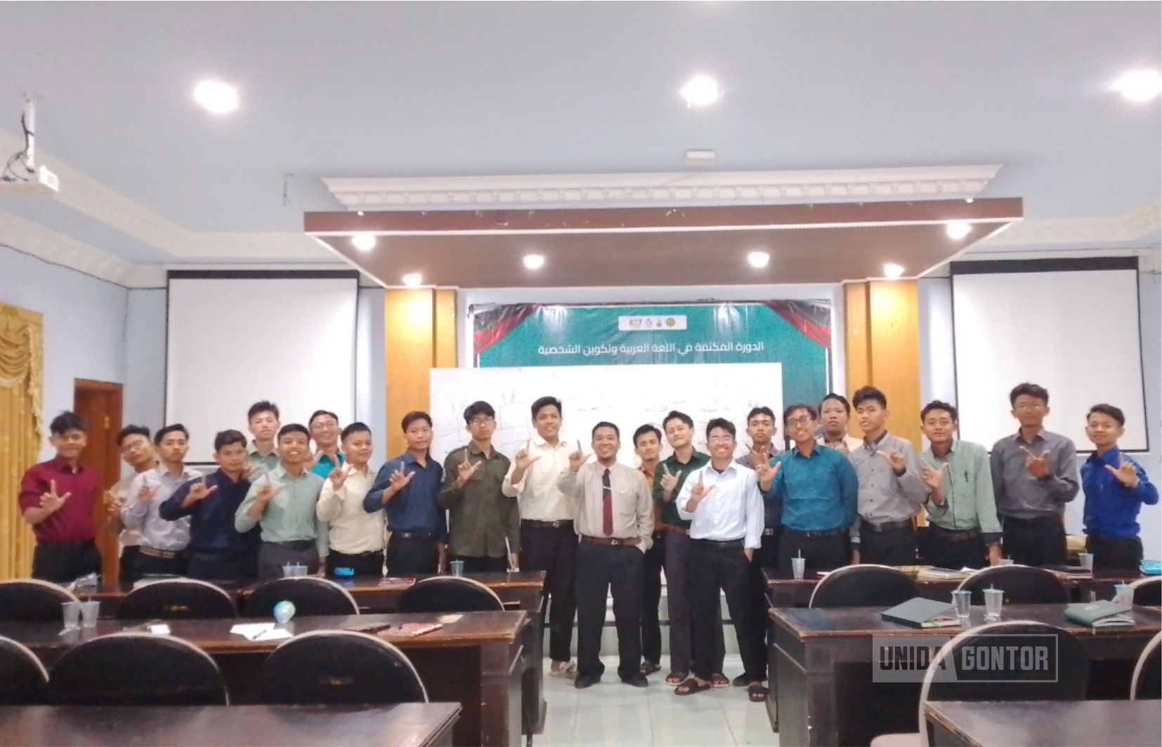 Workshop Digital Marketing Content Management di UNIDA Gontor menghadirkan 30 peserta untuk meningkatkan kompetensi pengelolaan konten digital.