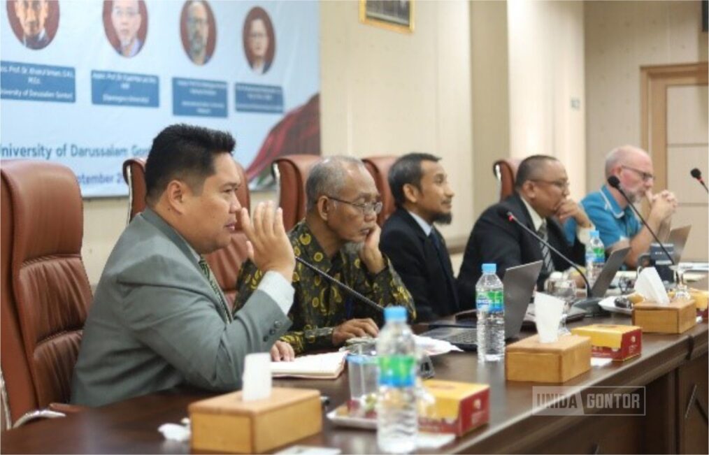 “FEM UNIDA Gontor sukses selenggarakan International Workshop on Teaching Islamic Management dan Systematic Literature Review bersama IIUM Malaysia di Hall Senat UNIDA Gontor.”