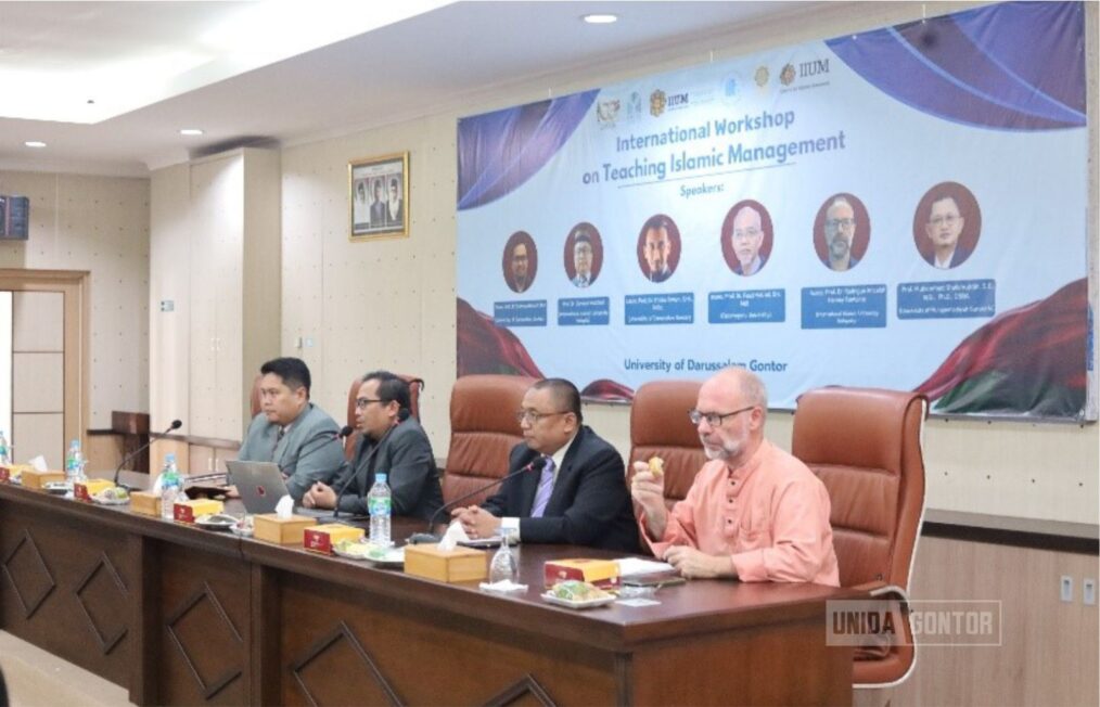 UNIDA Gontor successfully hosts International Workshop on Teaching Islamic Management and Systematic Literature Review with scholars from Indonesia and Malaysia.