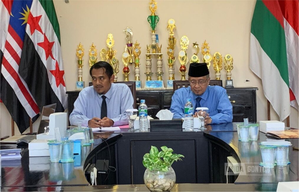 Refleksi Fakultas Humaniora UNIDA Gontor bersama KH. Ahmad Hidayatullah Zarkasyi