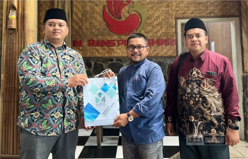 Mahasiswa PAI UNIDA Gontor Laksanakan SPL di Sidogiri dan Intrans Publishing