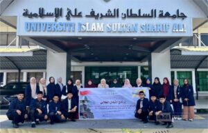 Rombongan UNIDA Gontor berkunjung ke Fakultas Bahasa Arab UNISSA untuk silaturahmi dan diskusi akademik.