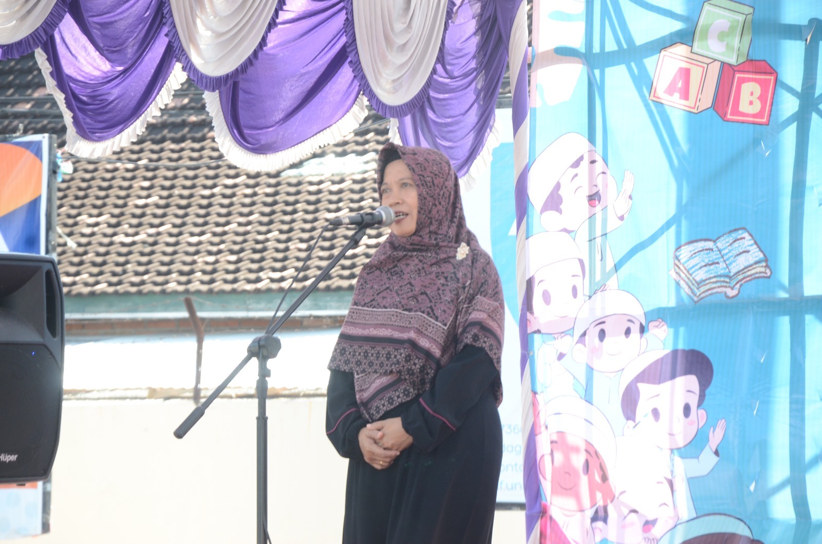 Suasana GASS 2025 di Masjid Jami’ UNIDA Gontor: ratusan santri TPA binaan mengikuti lomba islami dengan pendampingan panitia dan pembina.