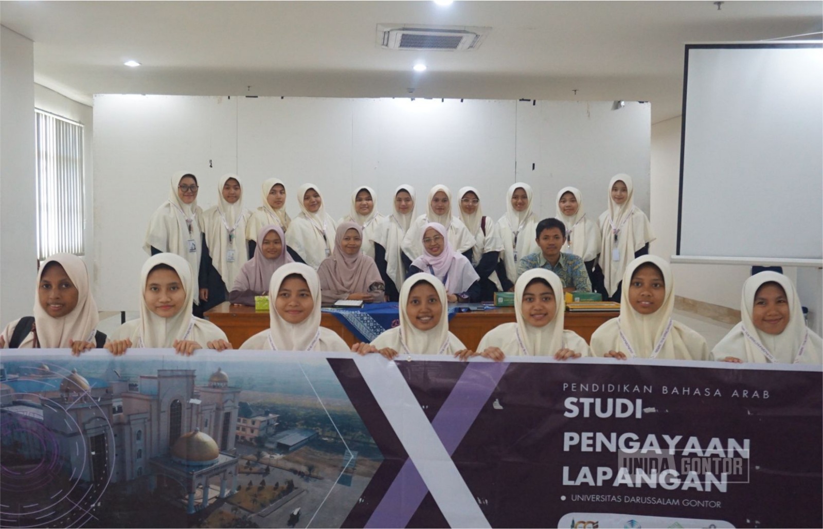 “Kuliah Pakar: UAD–UNIDA Gontor Bahas Inovasi Bahan Ajar Arab”