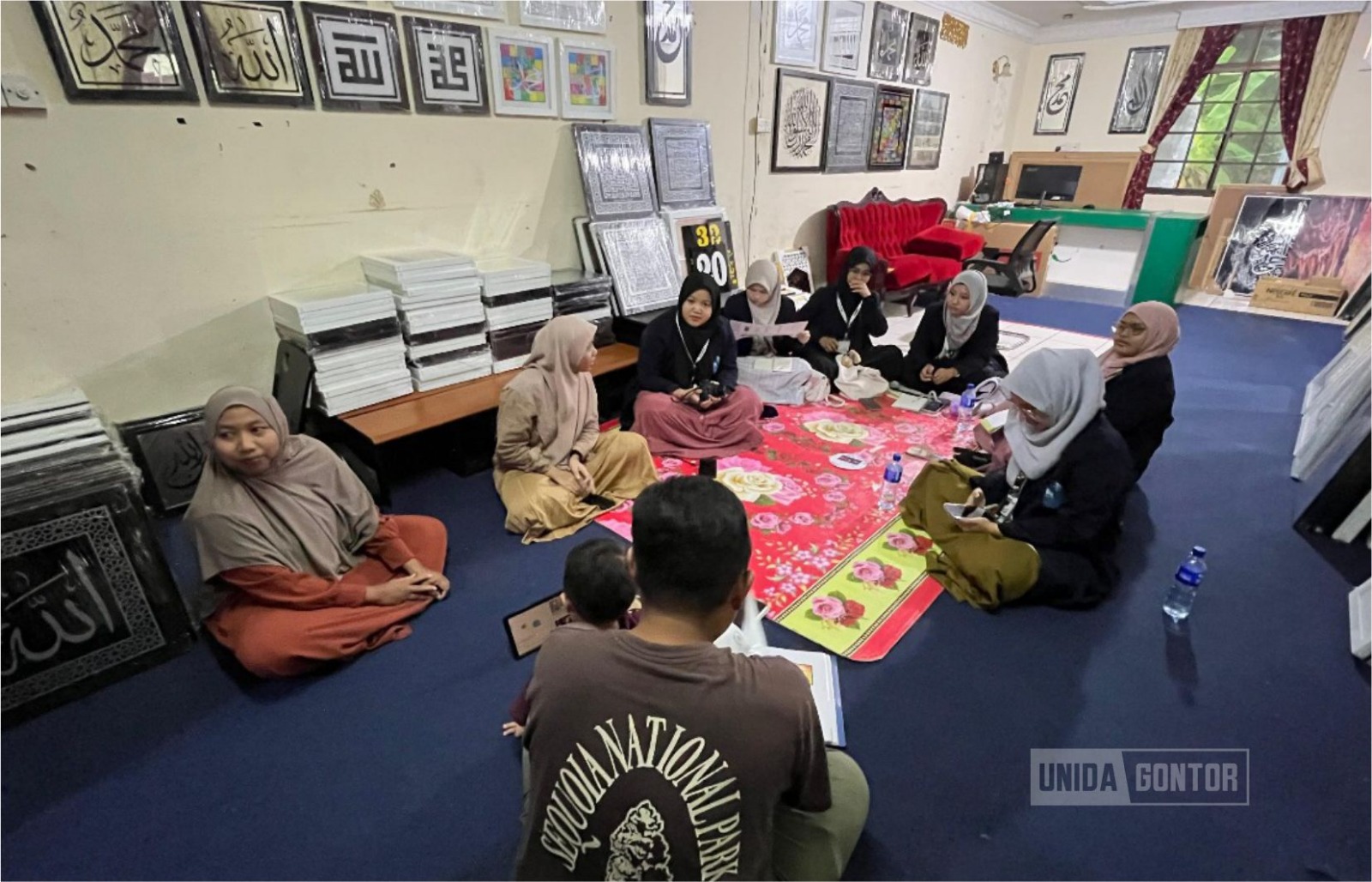 Mahasiswa PBA UNIDA Telusuri Kaligrafi Islam di Brunei
