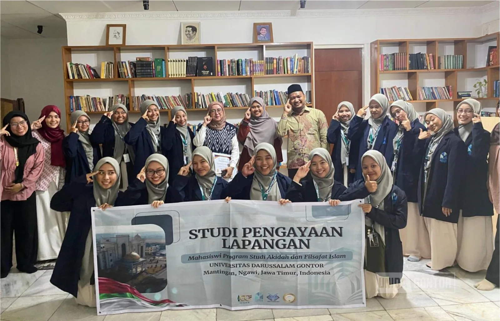Mahasiswi AFI UNIDA Gontor melaksanakan Studi Pengayaan Lapangan bertema Spirit Kemanusiaan dalam Konseling Islami di Rumah Cahaya Jakarta bersama Prof. Dr. Rena Latifa.