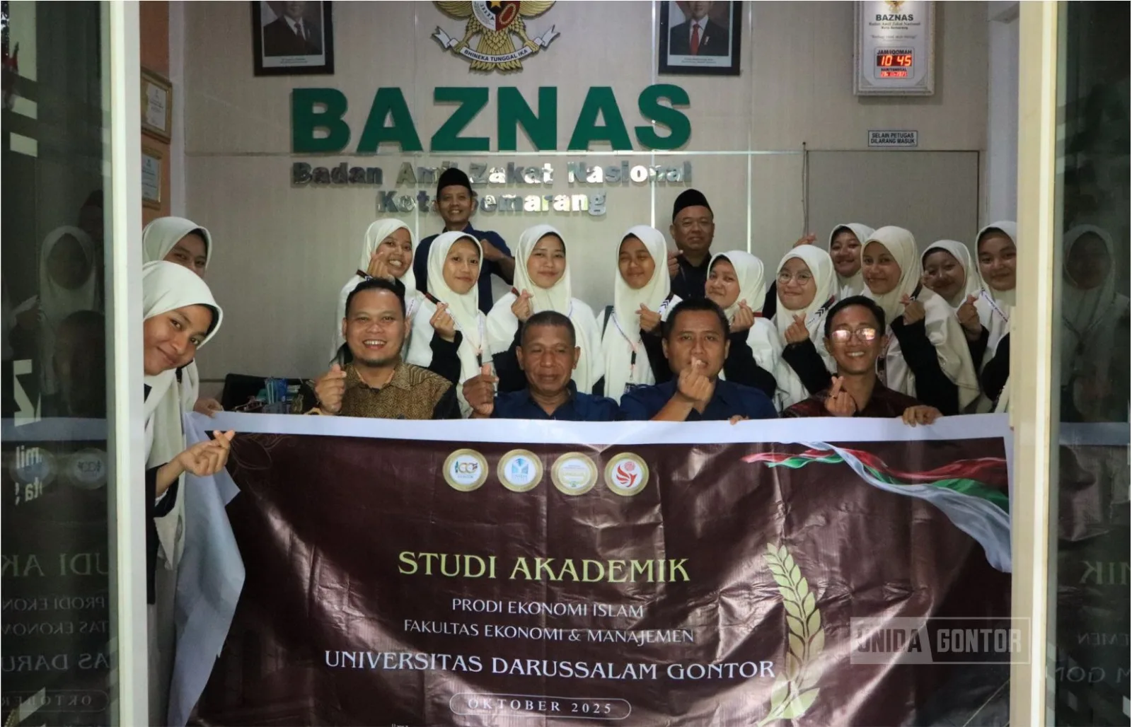 Mahasiswi Ekonomi Islam UNIDA Gontor melaksanakan Studi Akademik di BAZNAS Kota Semarang untuk memperdalam praktik pengelolaan zakat dan ekonomi umat.
