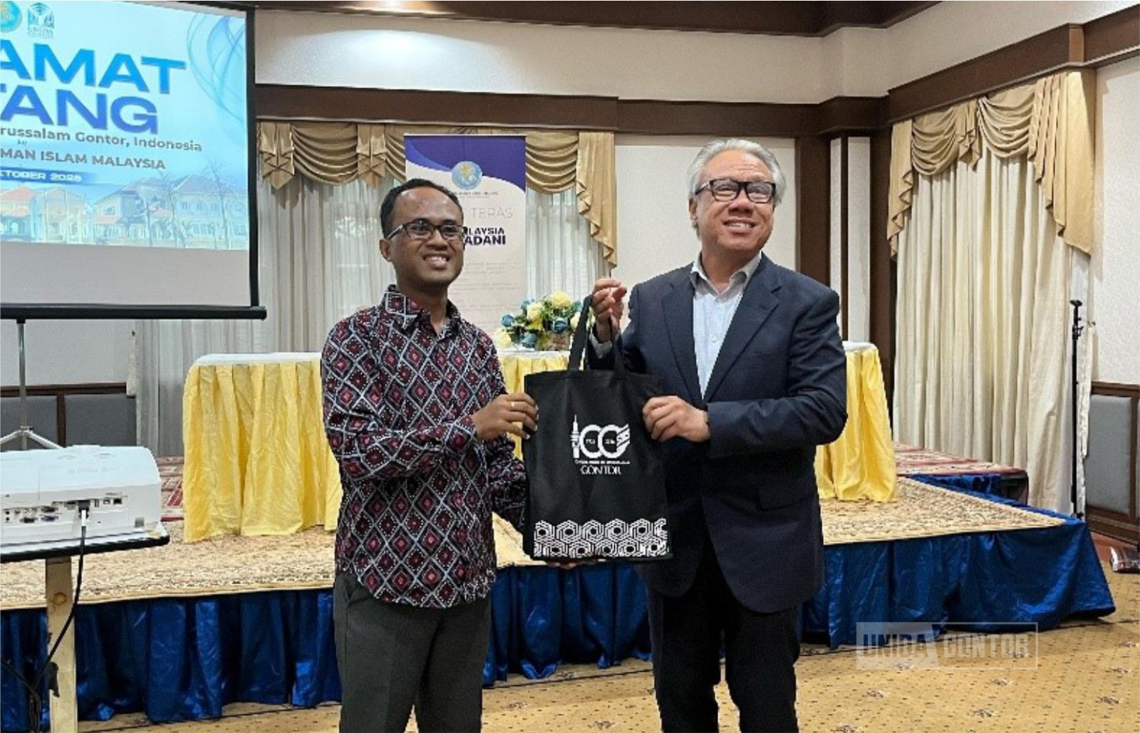 UNIDA Gontor students visit the Malaysian Institute of Islamic Understanding (IKIM) to strengthen academic and Islamic leadership collaboration.